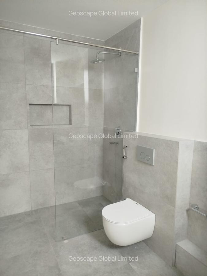 4 Bed Apartment with En Suite in General Mathenge - 8
