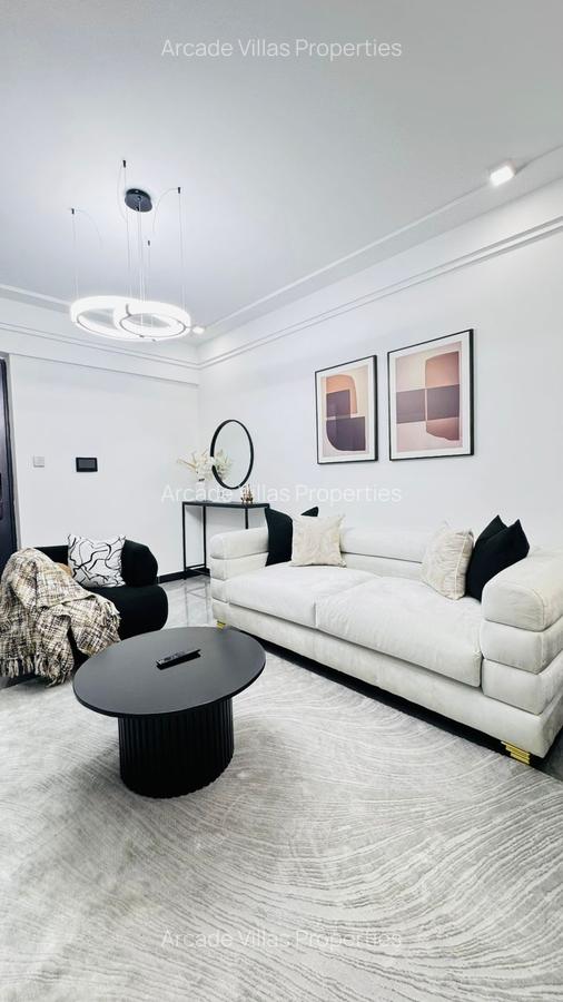 Serviced 1 Bed Apartment with En Suite in Lavington - 2