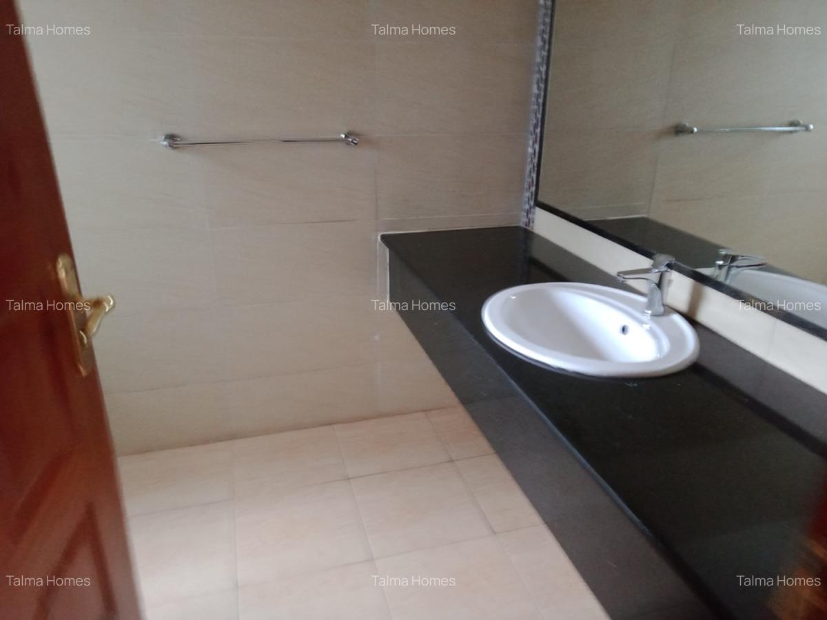 3 Bed Apartment with En Suite at Rhapta Road - 8