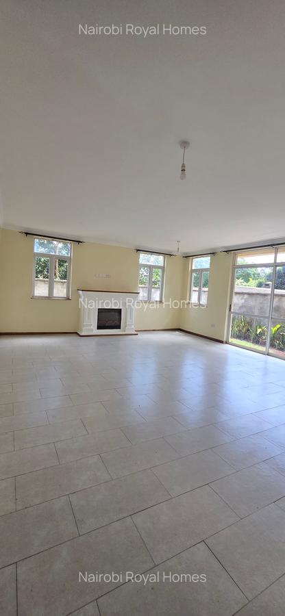 5 Bed Townhouse with En Suite at Kyuna Road - 14