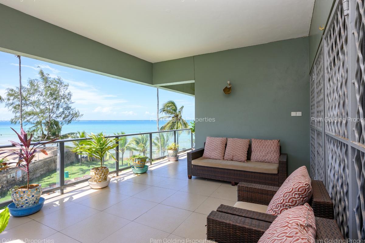 3 Bed Apartment with En Suite in Bamburi - 4