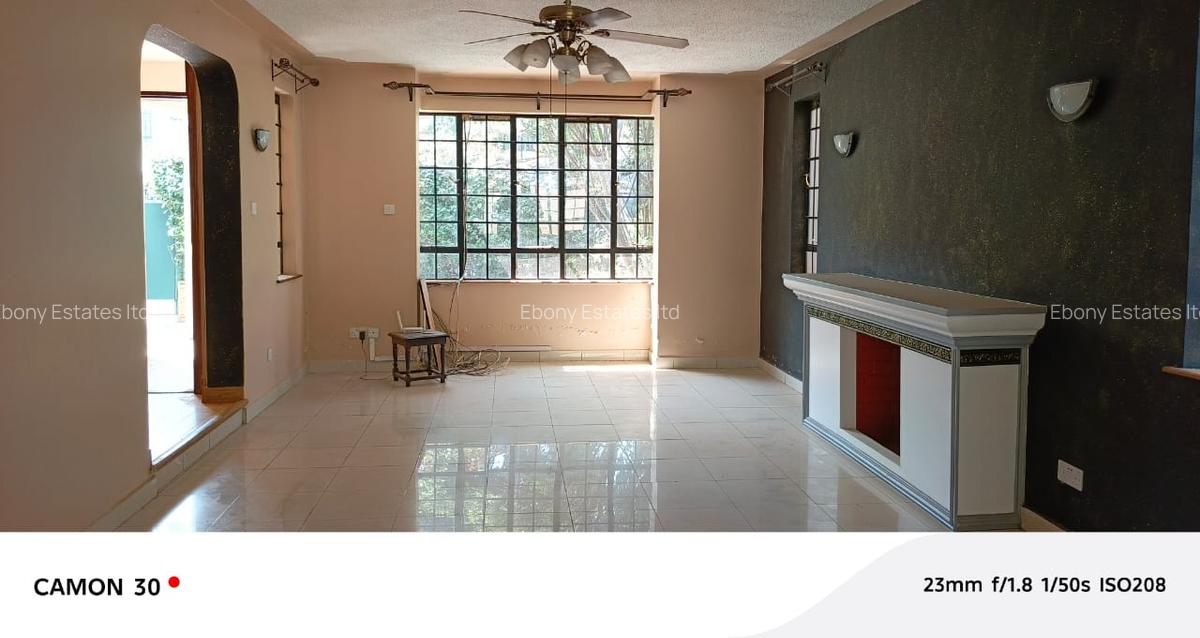 5 Bed Villa with En Suite in Lavington - 16