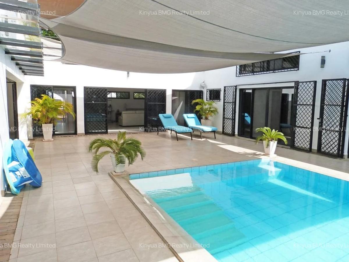 4 Bed Townhouse with En Suite in Watamu - 1