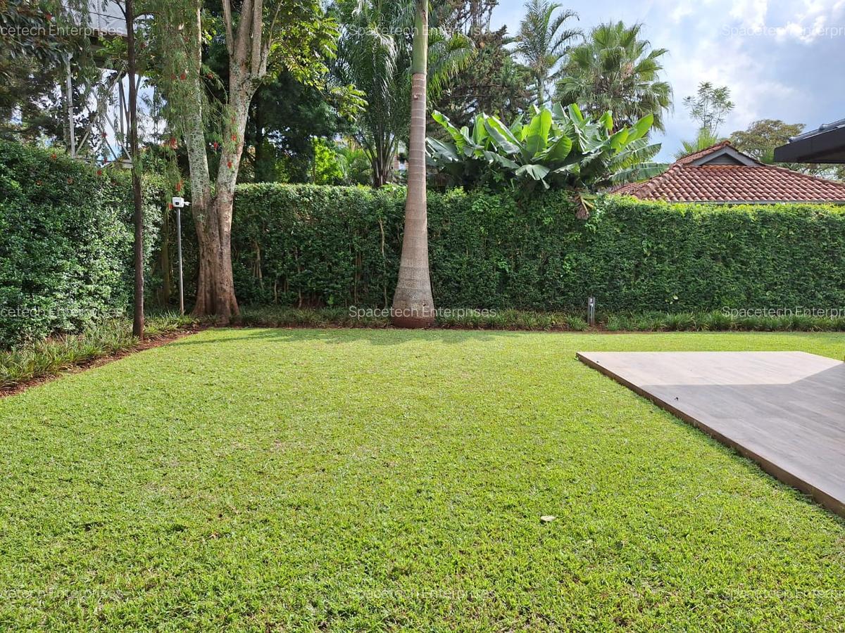 5 Bed House with En Suite in Runda - 5