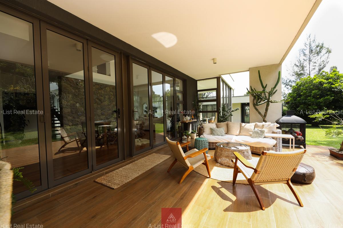 5 Bed Villa with En Suite at Miotoni - 13