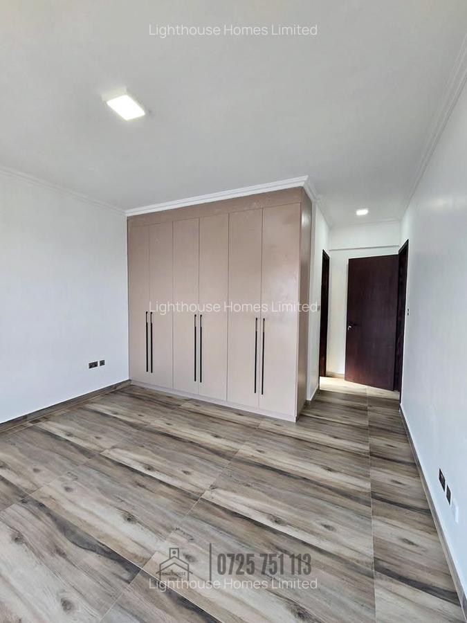 2 Bed Apartment with En Suite at Brookside Drive - 5