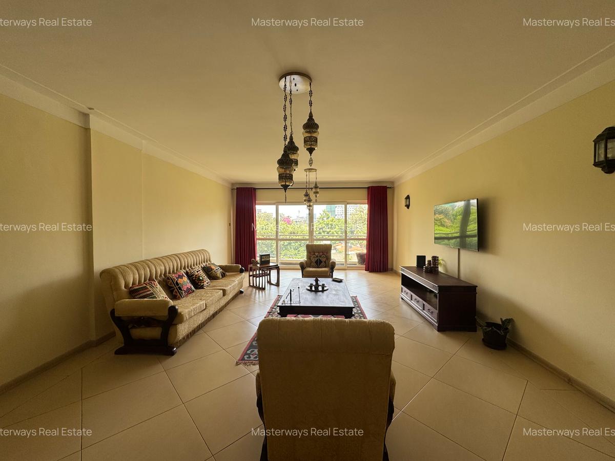 3 Bed Apartment with En Suite in Westlands Area - 1