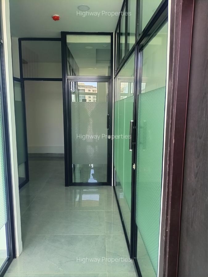 Office with Lift in Kilimani - 10