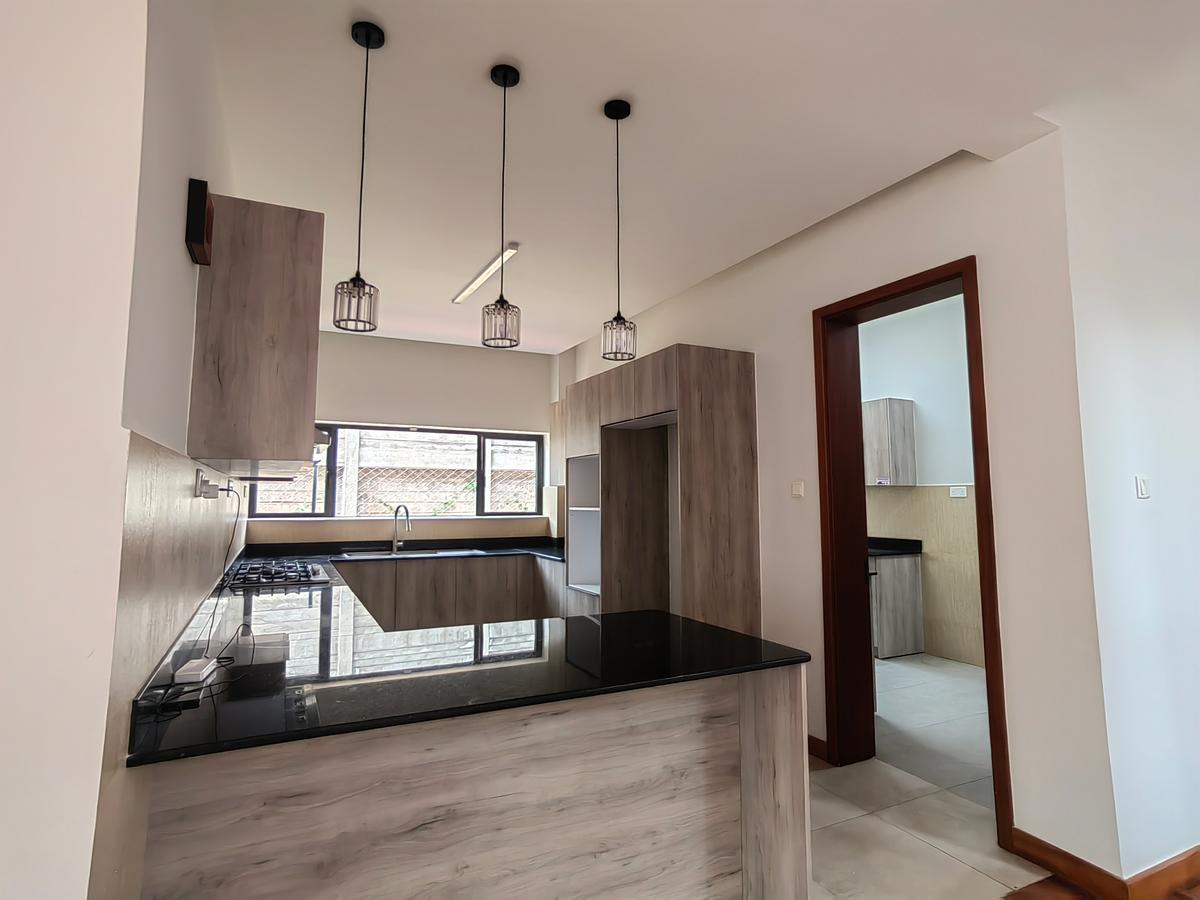 5 Bed Townhouse with En Suite at Mzima Springs - 8
