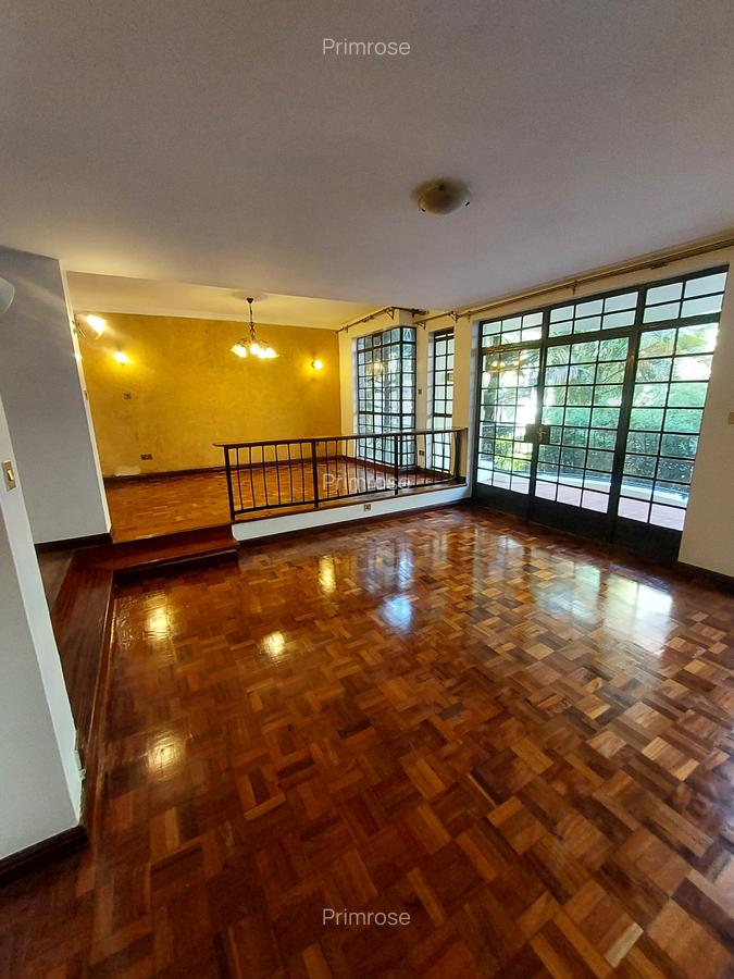 3 Bed Apartment with En Suite in Lavington - 3