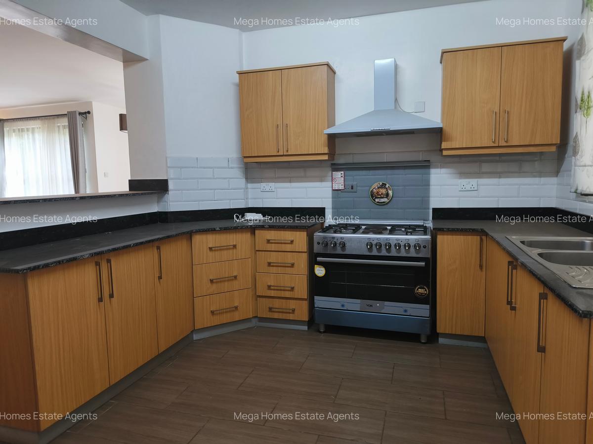 Serviced 3 Bed Apartment with En Suite in Riverside - 7