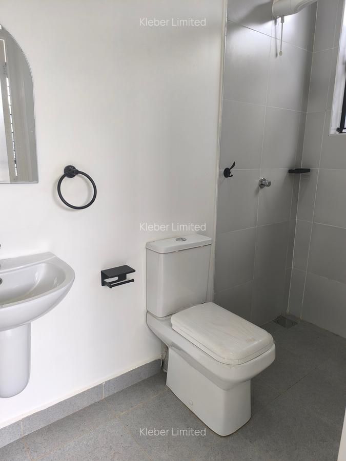 3 Bed House with En Suite in Ruiru - 11