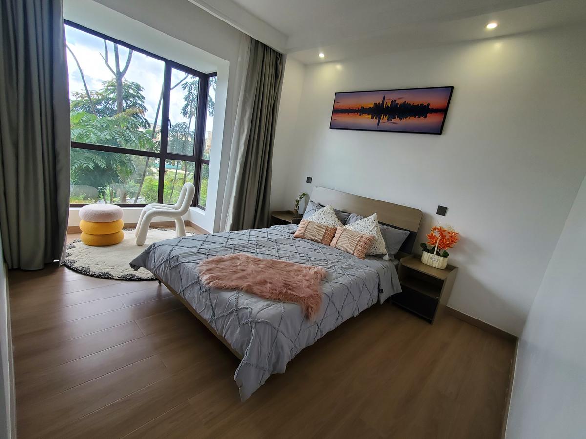 3 Bed Apartment with En Suite at Riverside - 11