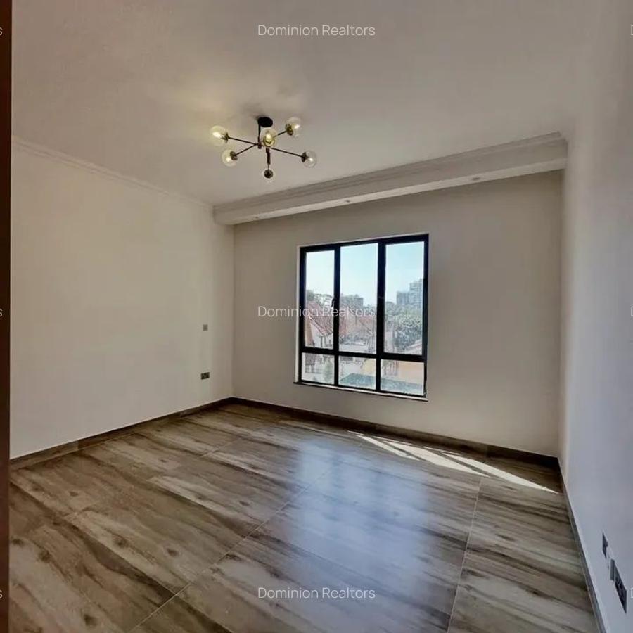 2 Bed Apartment with En Suite in Westlands Area - 9