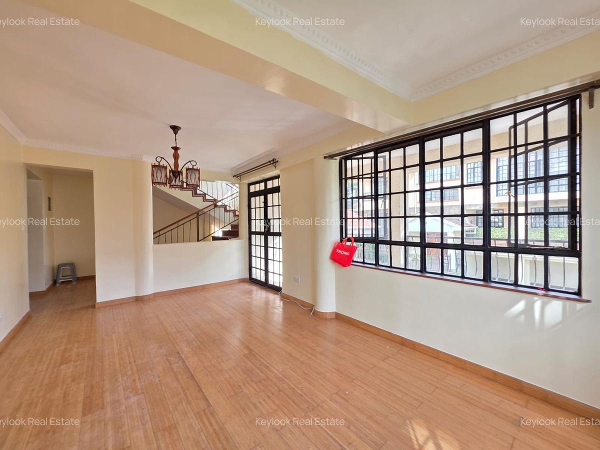 5 Bed Townhouse with En Suite at Othaya Road - 9