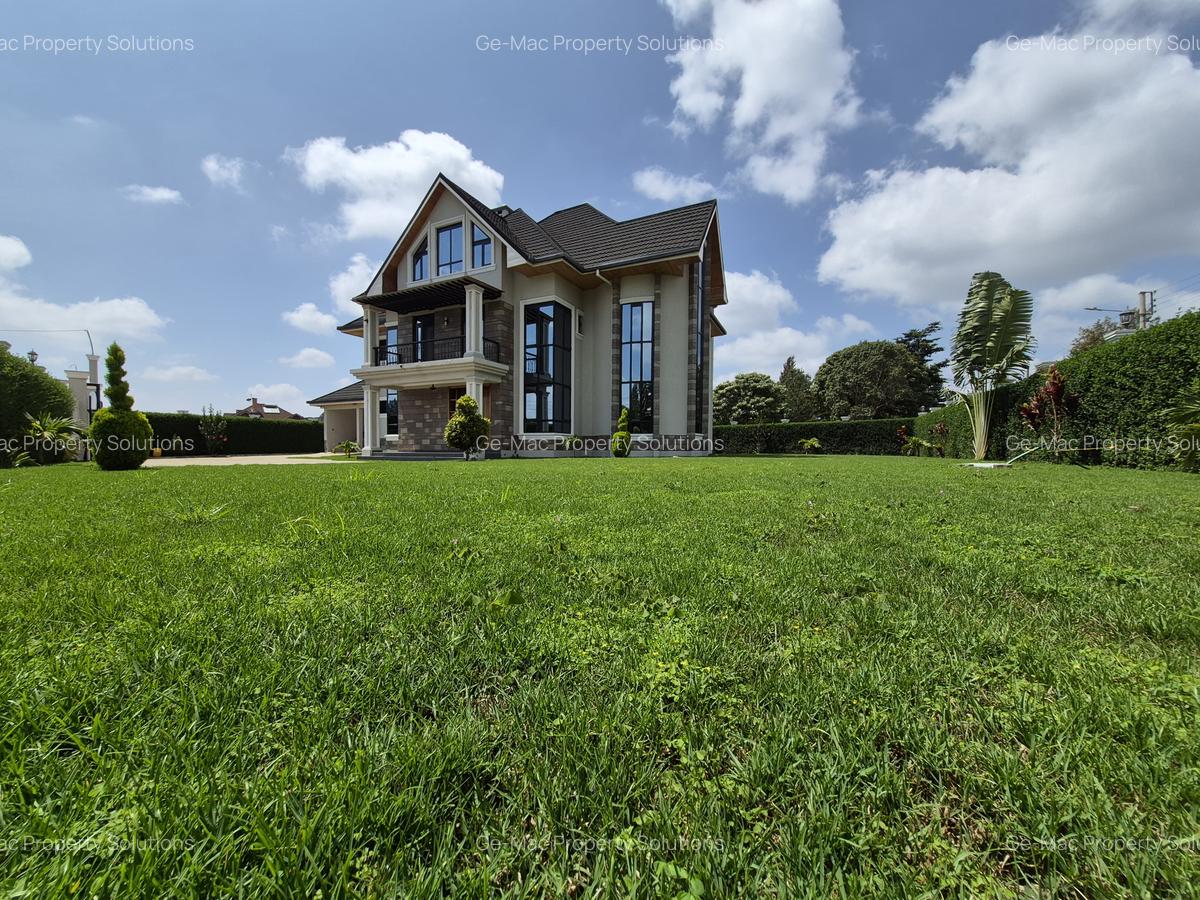 5 Bed House with En Suite in Runda - 2