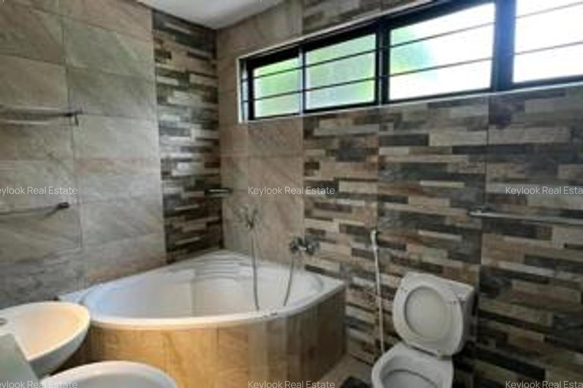 5 Bed Townhouse with En Suite at Lavington Green - 10