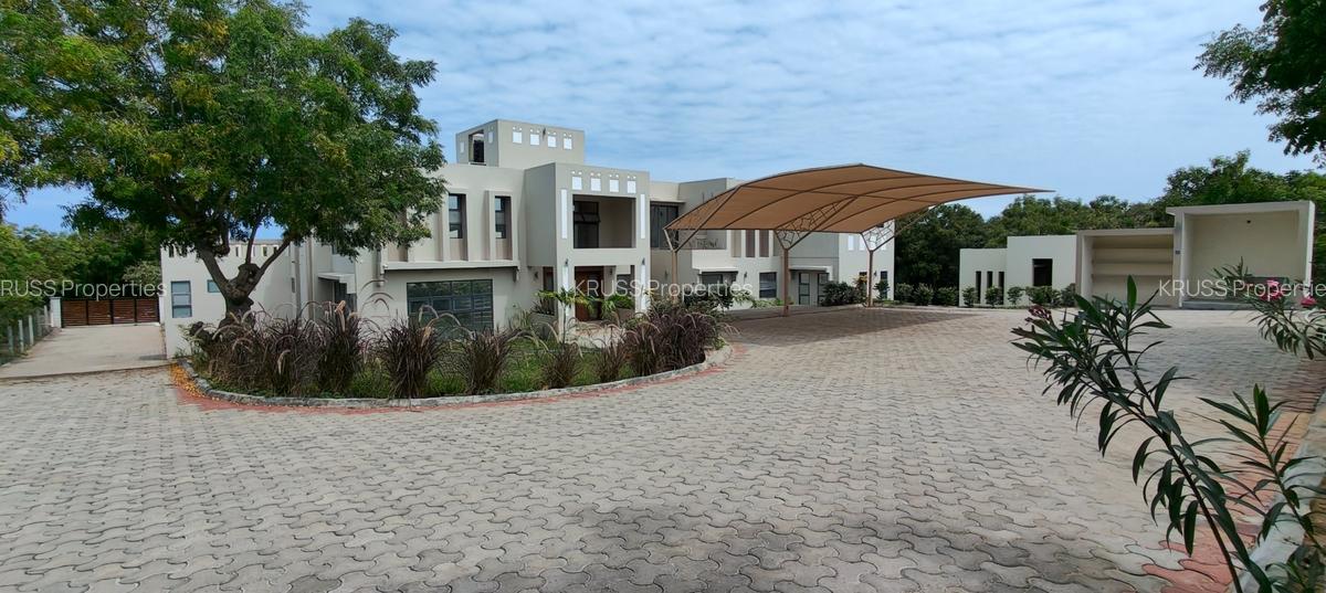 5 Bed House with En Suite in Vipingo - 8
