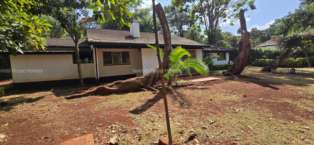 4 Bed House with En Suite at Loresho Crescent - 8