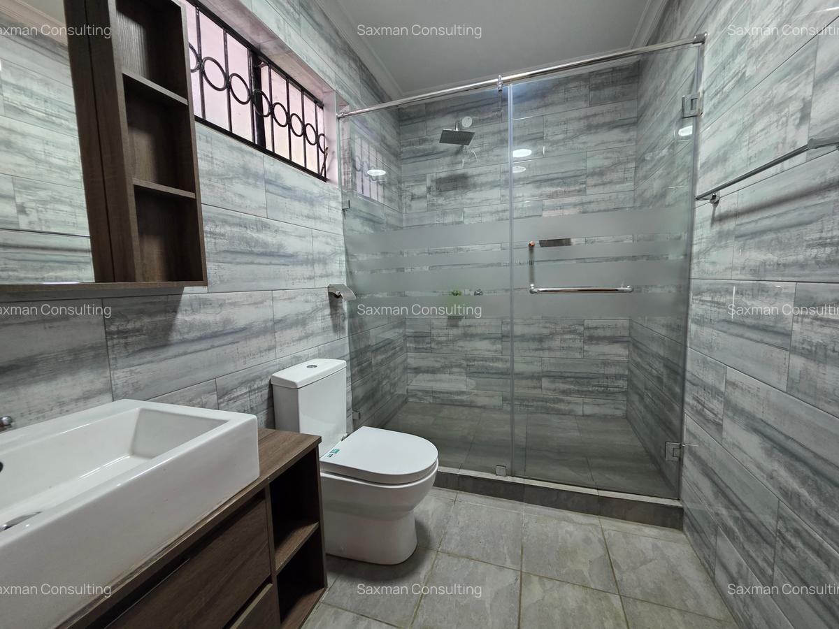 4 Bed Townhouse with En Suite in Runda - 11
