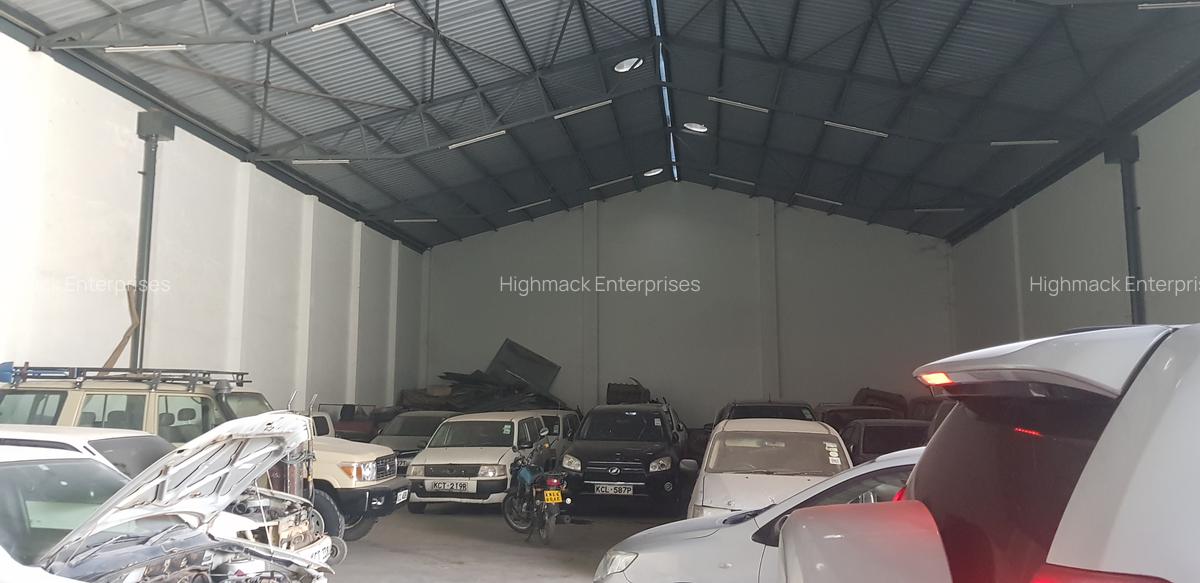 7,000 ft² Commercial Property with Service Charge Included at Icd Road - 3