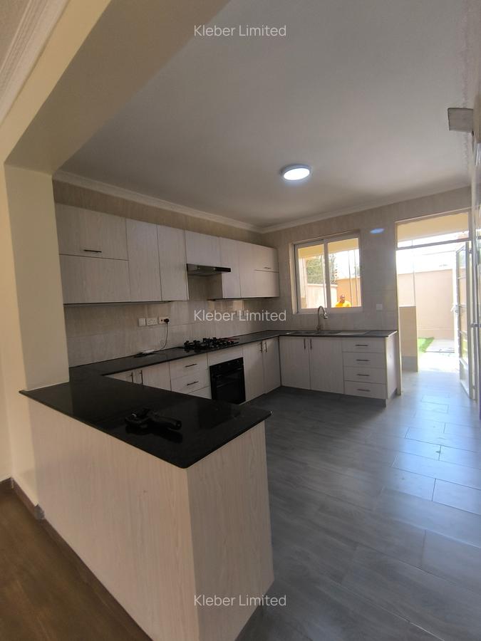 4 Bed House with En Suite in Syokimau - 3