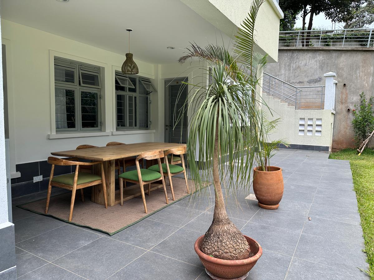 Serviced 3 Bed Apartment with En Suite in Runda - 10
