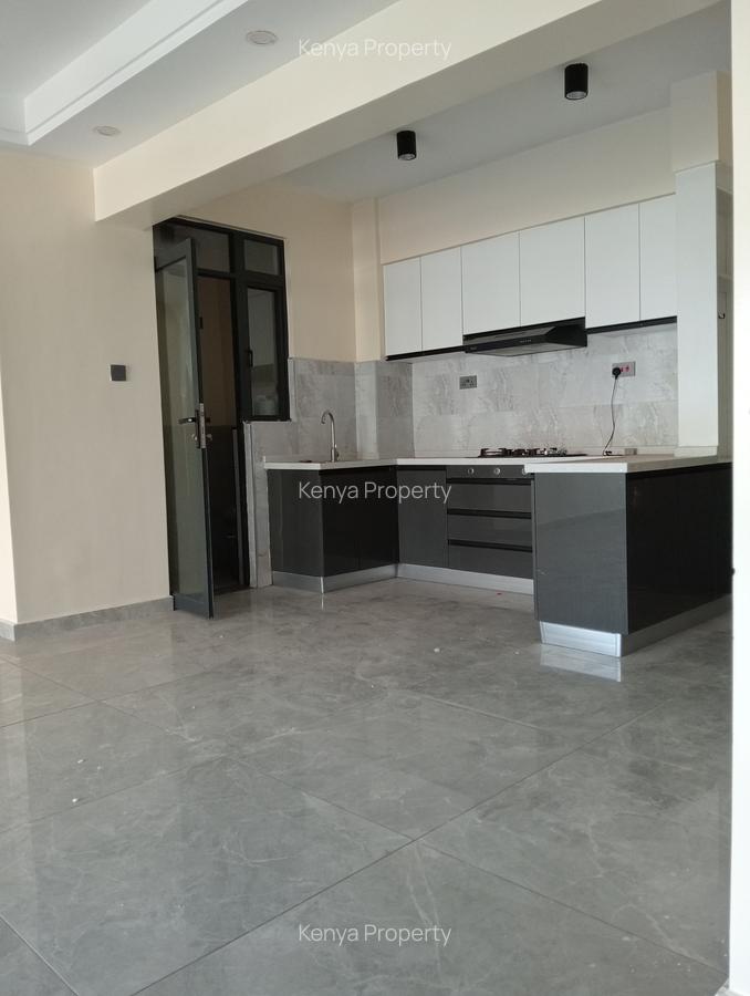 2 Bed Apartment with En Suite at Wood Avenue - 10