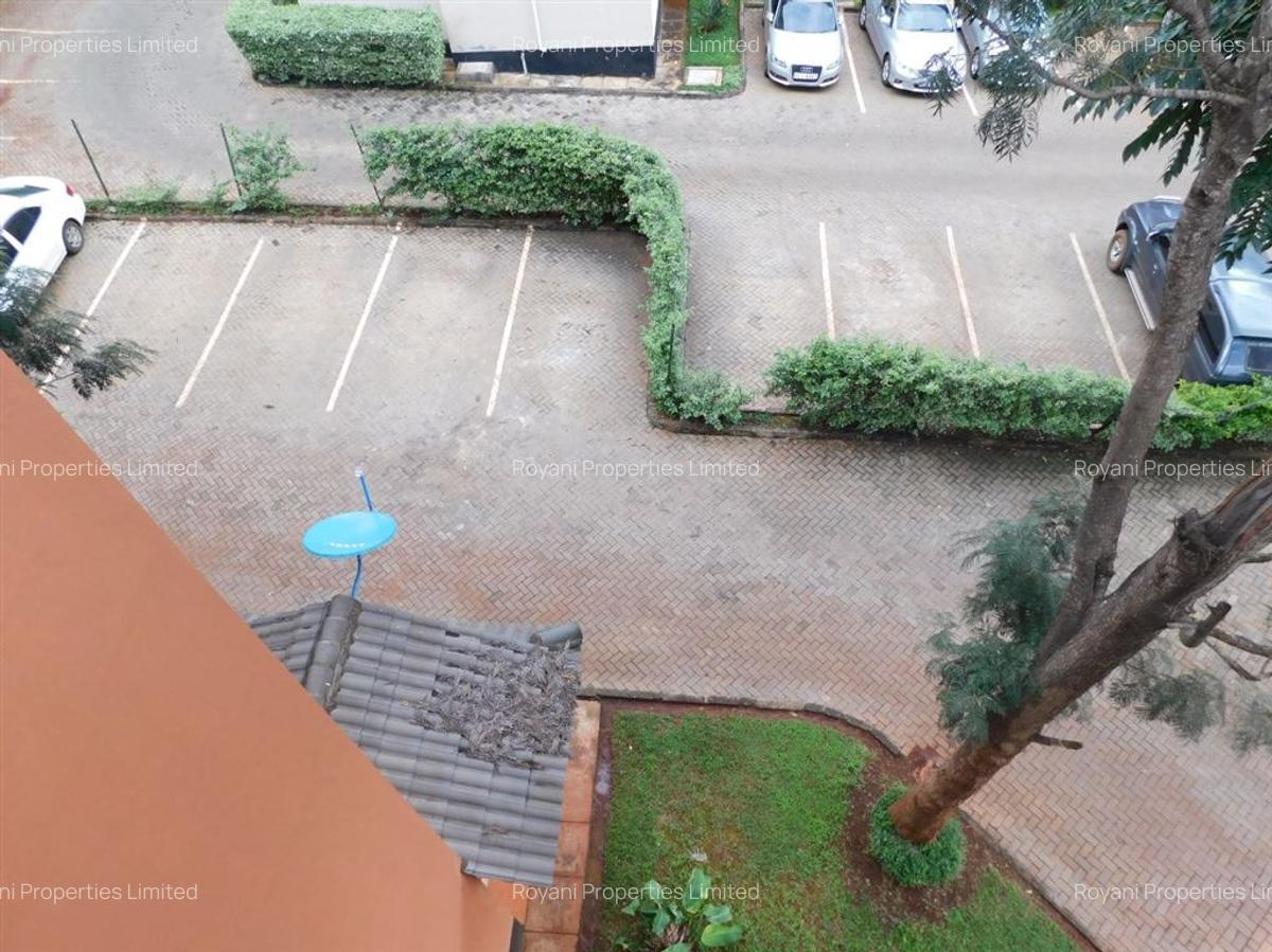 2 Bed Apartment with En Suite at Fourways Junction Estate - 13