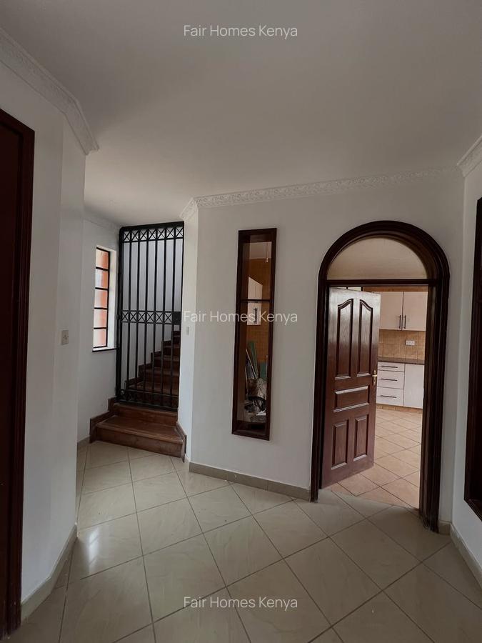 4 Bed Townhouse with En Suite at James Gichuru - 9