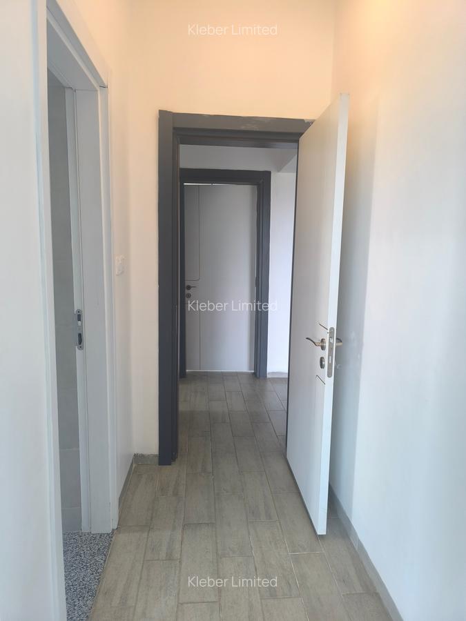 2 Bed Apartment with En Suite in Lavington - 11