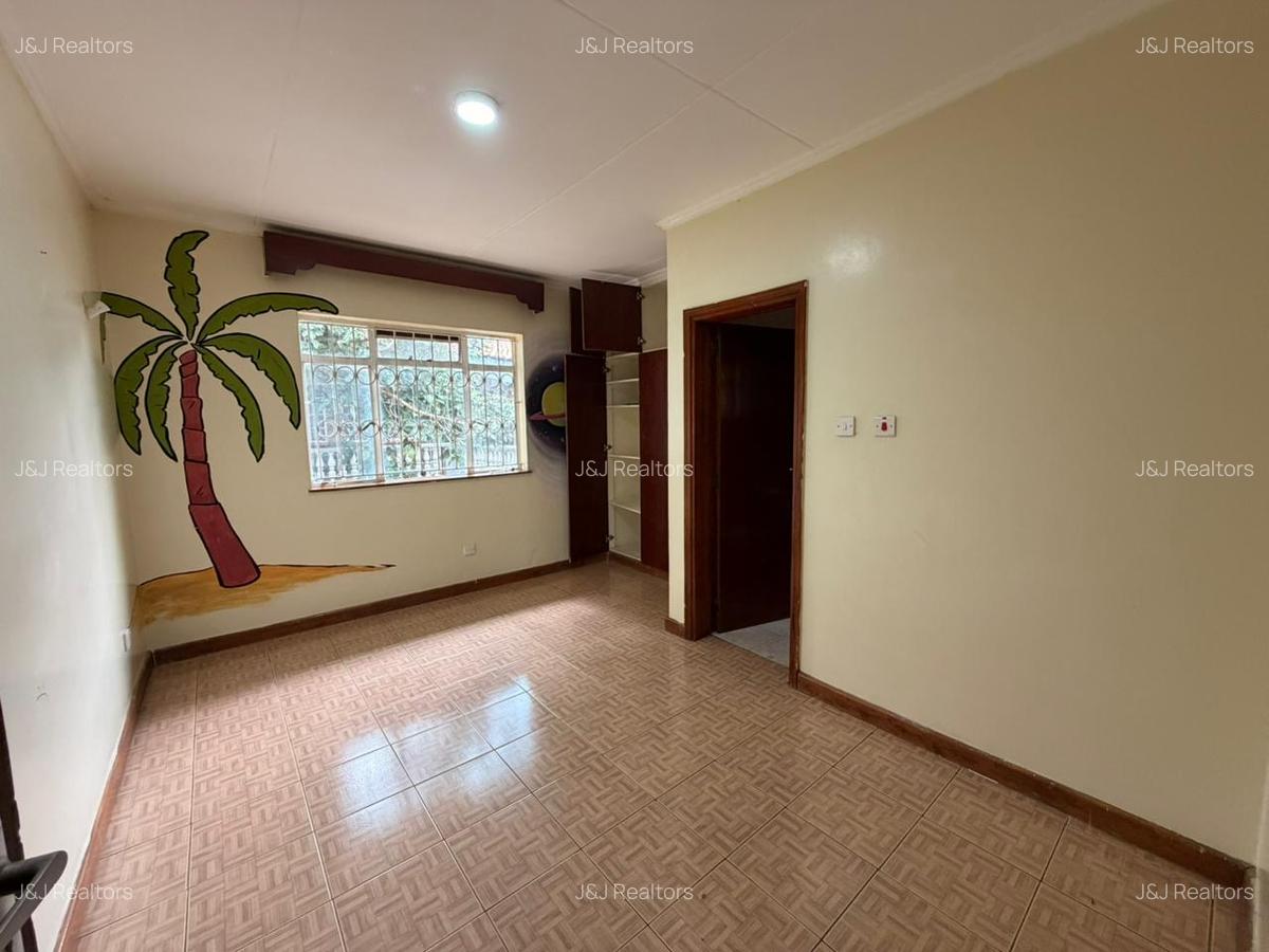 Commercial Property with Fibre Internet in Lavington - 11