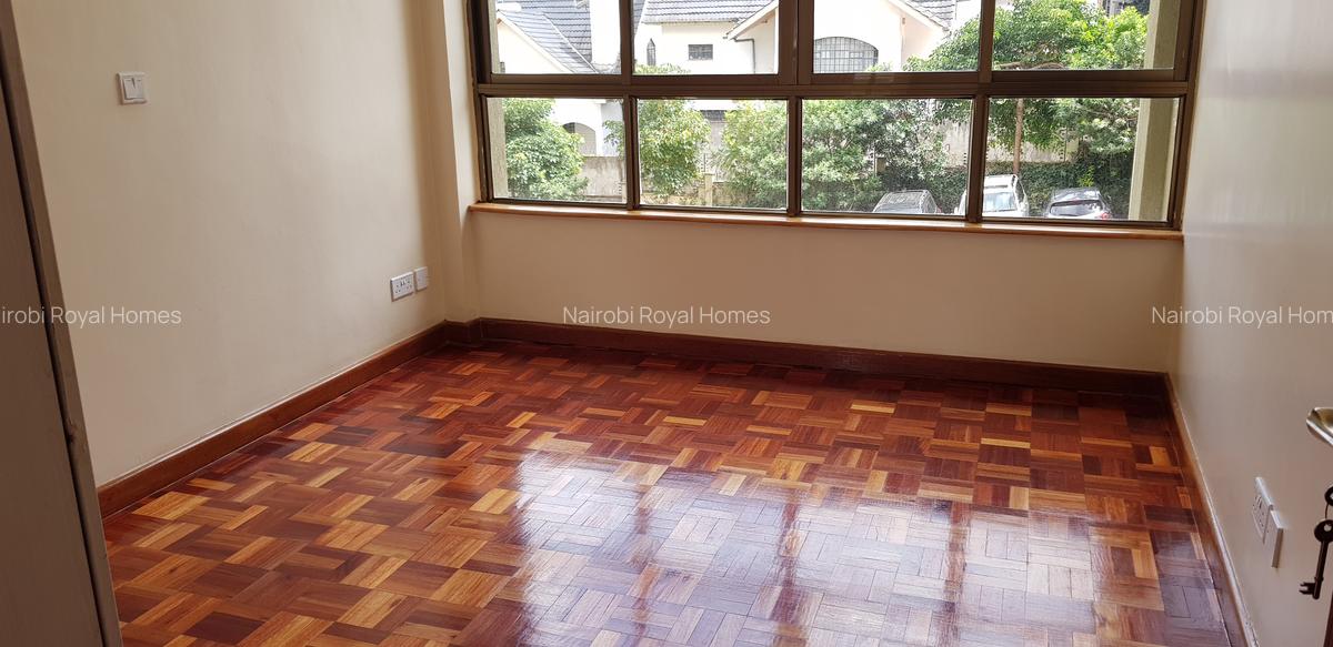 3 Bed Apartment with En Suite at Lavington Heights - 11