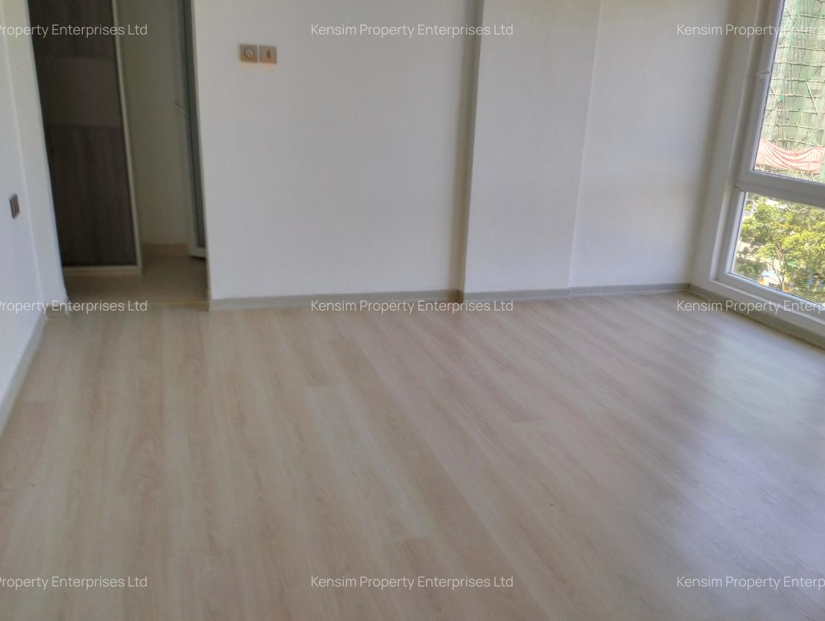 1 Bed Apartment with En Suite in Westlands Area - 4
