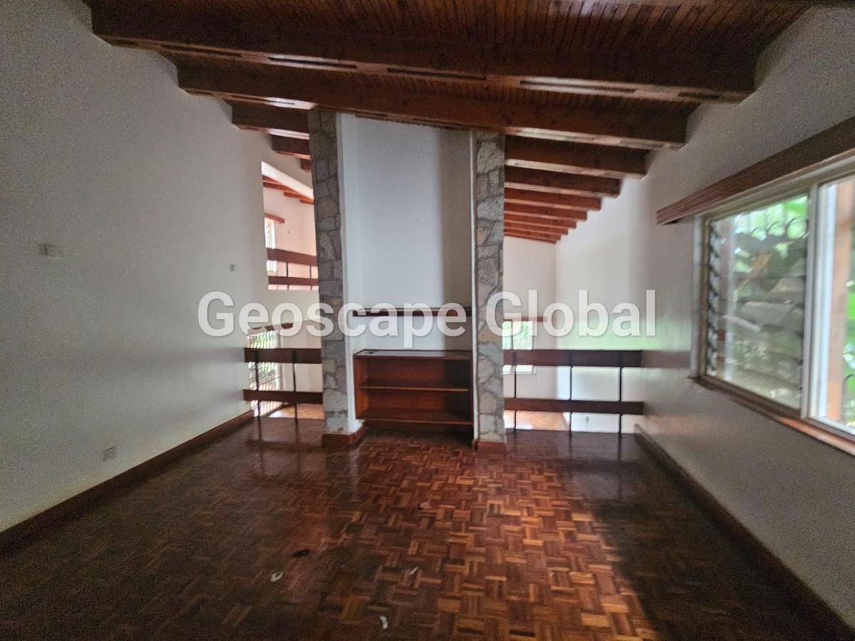 3 Bed House with En Suite in Runda - 6