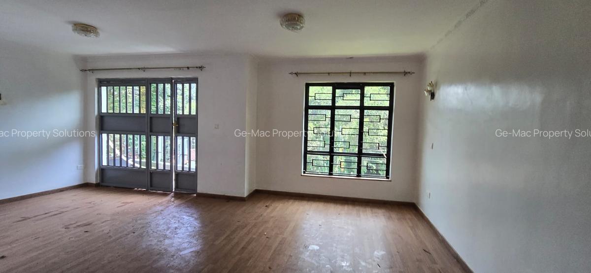 5 Bed Townhouse with En Suite in Lavington - 5