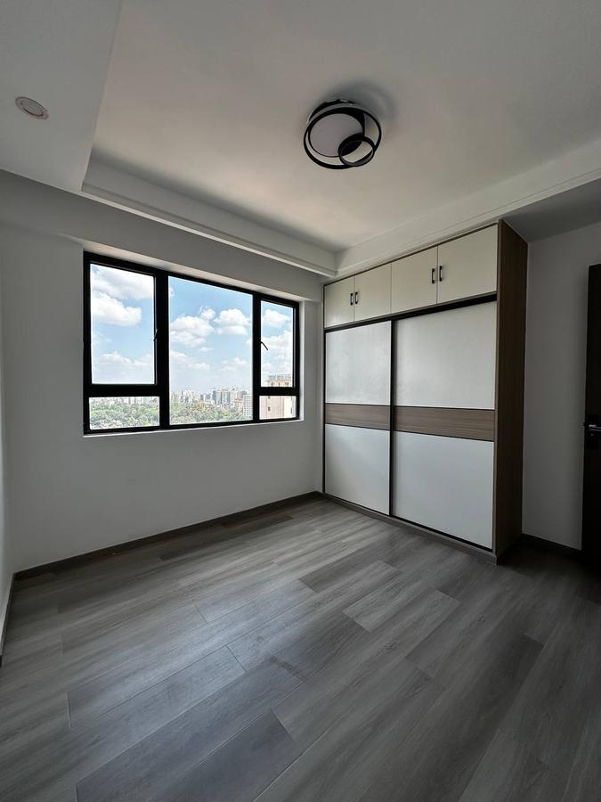 1 Bed Apartment with En Suite in Lavington - 9