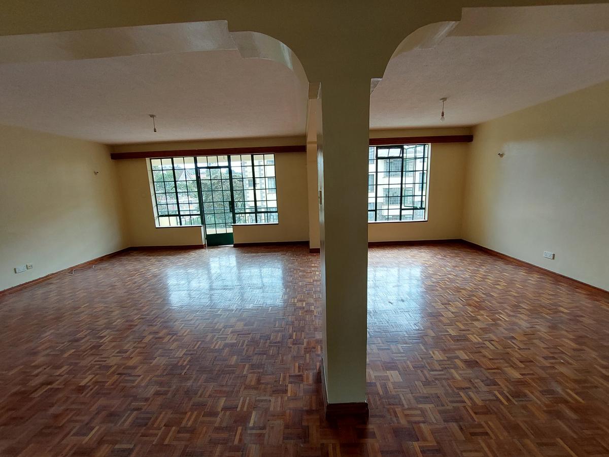 3 Bed Apartment with En Suite at Mbaazi Avenue - 13