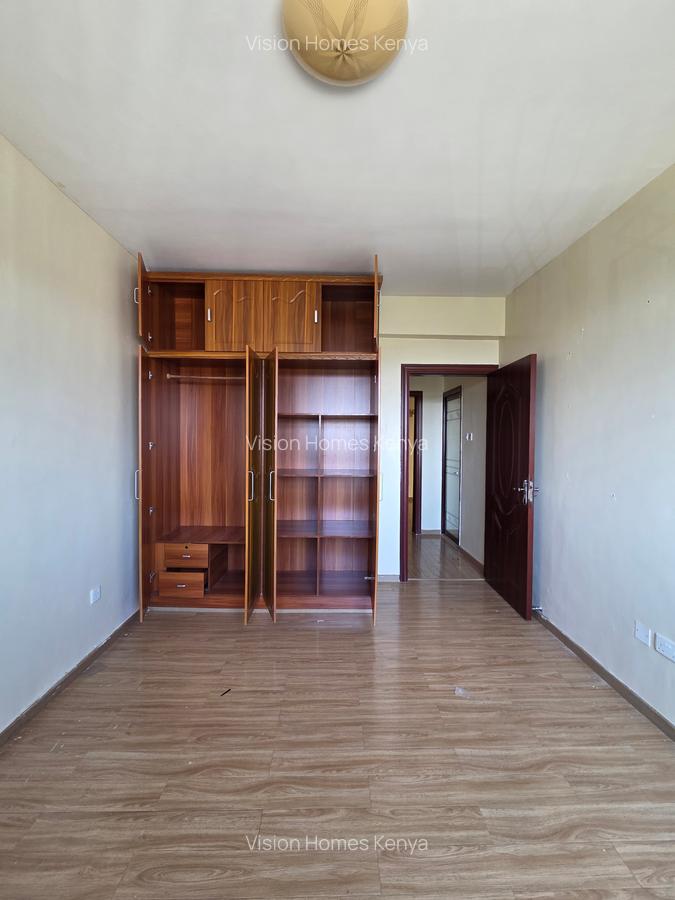 3 Bed Apartment with En Suite in Lavington - 13