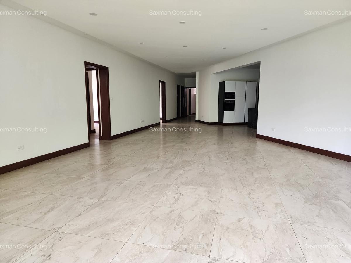 2 Bed Apartment with En Suite in Parklands - 4