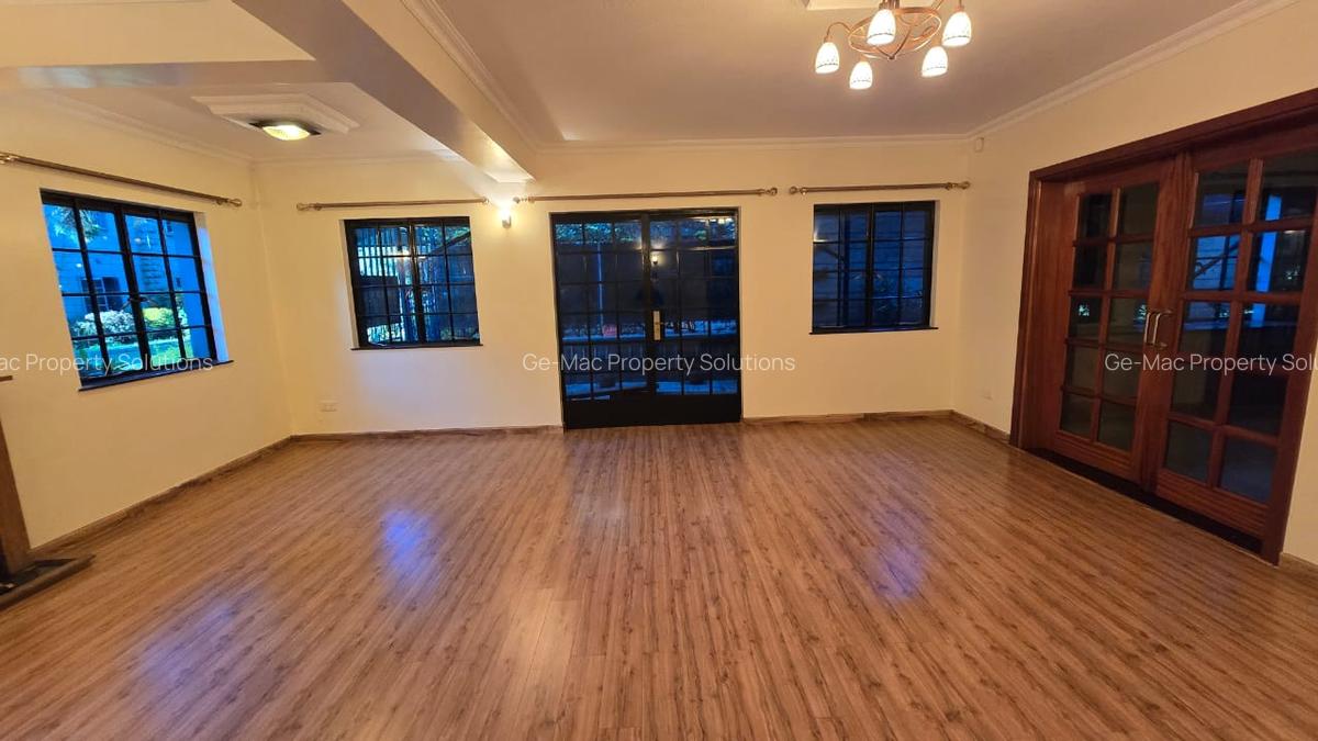 5 Bed Townhouse with En Suite at Othaya Rd - 7