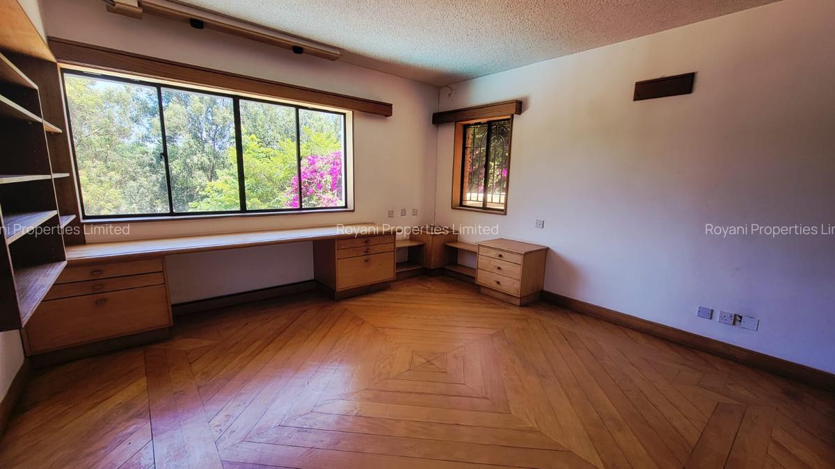 6 Bed House with En Suite in Kitisuru - 9