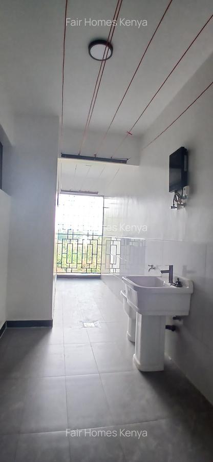 4 Bed Apartment with En Suite at Othaya Road - 9