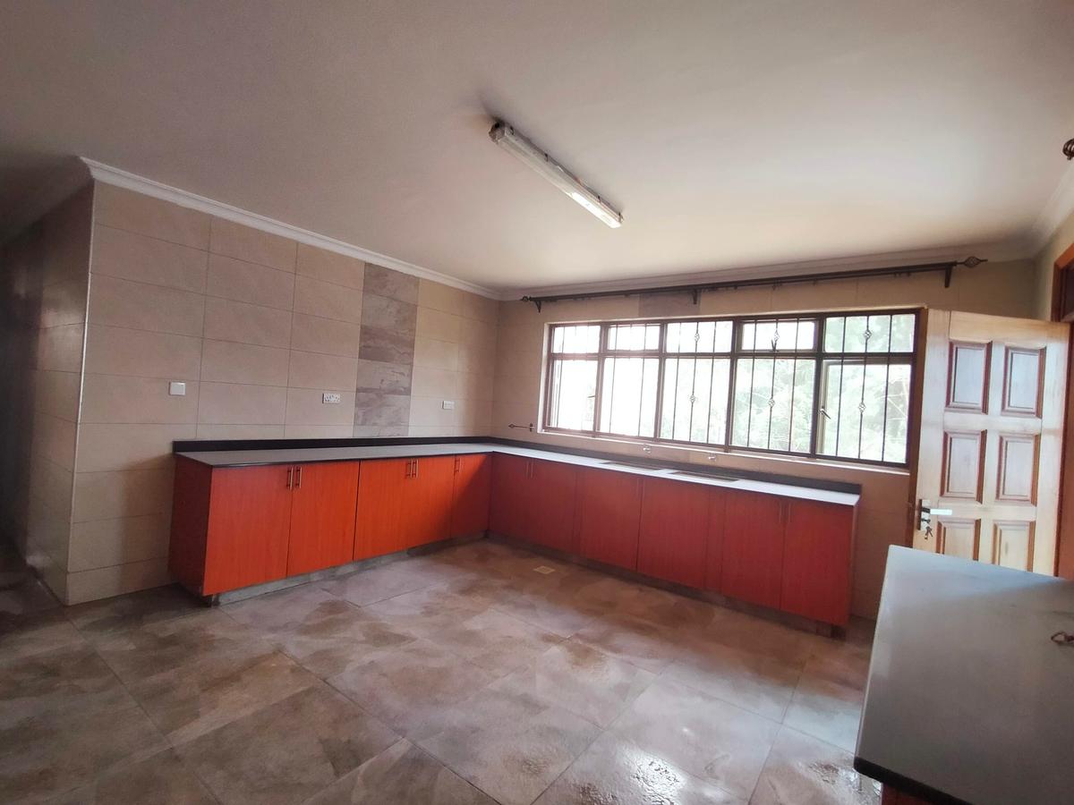 5 Bed House with En Suite in Kitisuru - 16