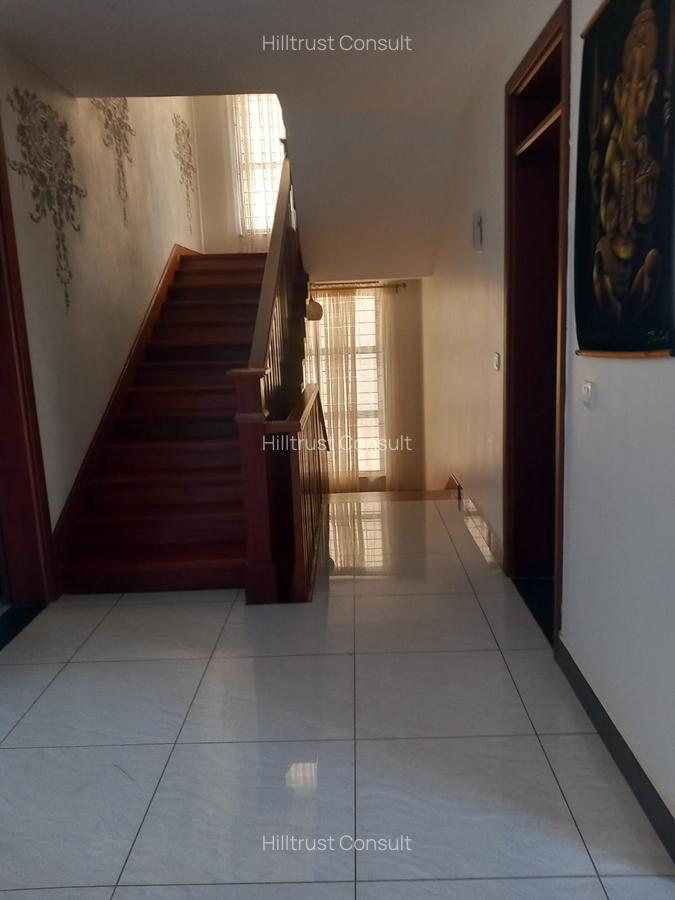 5 Bed Villa with En Suite in Lavington - 18
