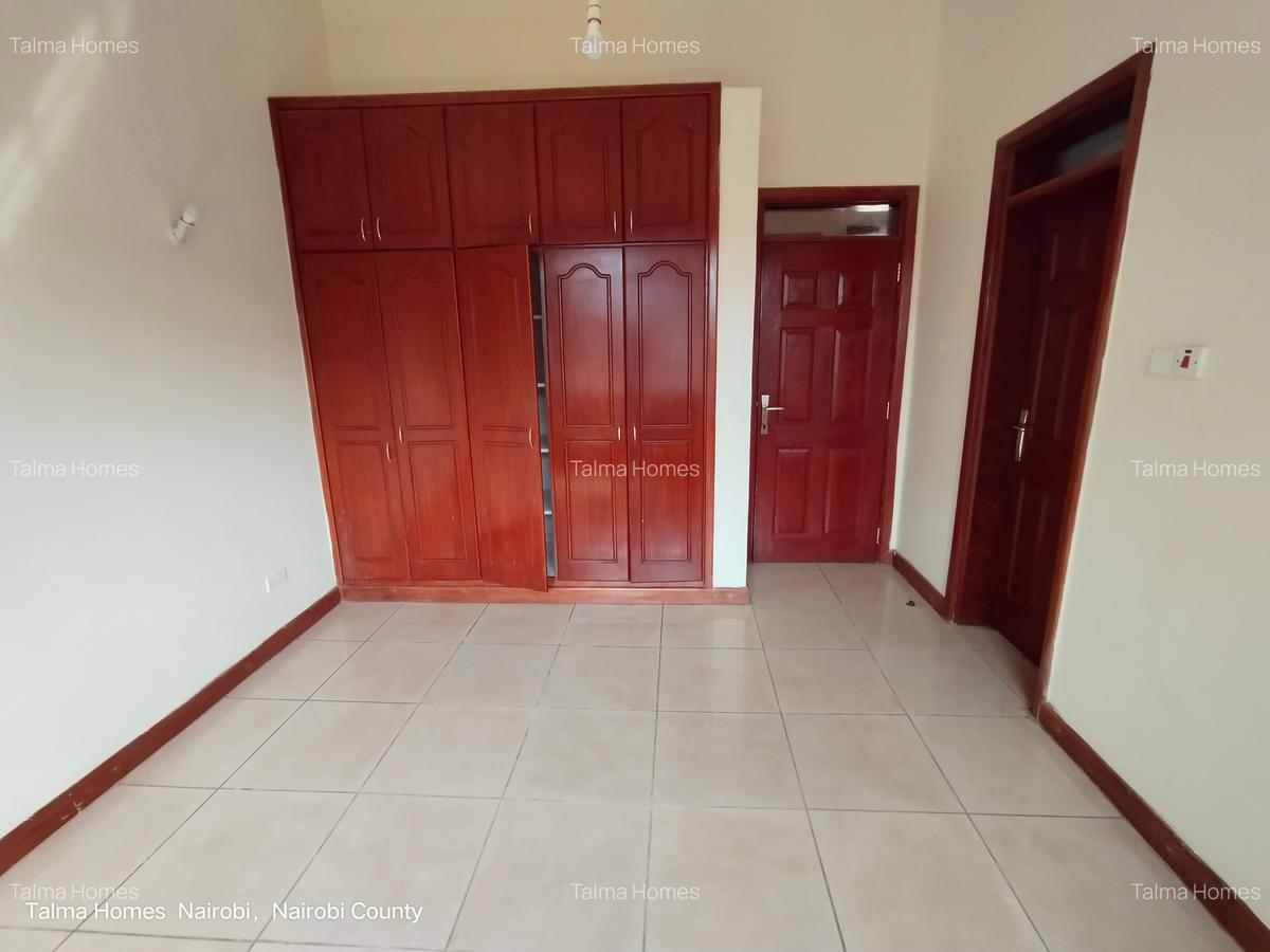 2 Bed Apartment with En Suite at Brookside - 7