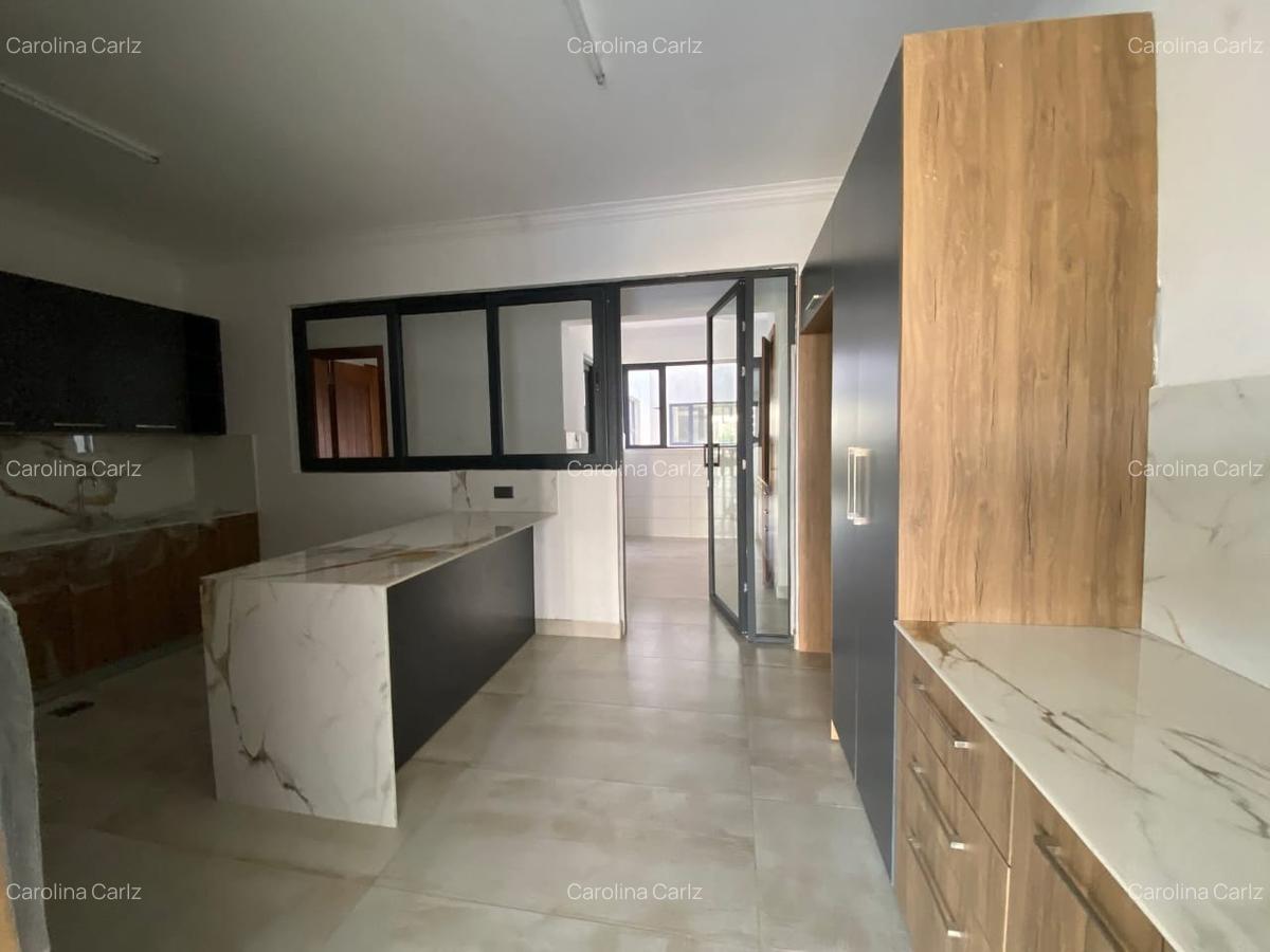 3 Bed Apartment with En Suite at Kileleshwa - 9