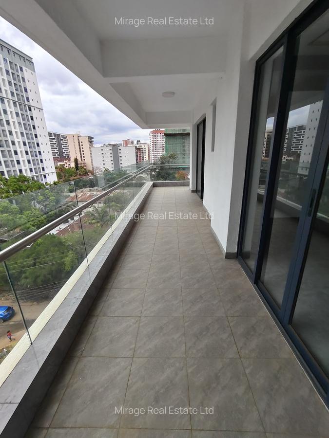 3 Bed Apartment with Swimming Pool in Kilimani - 5