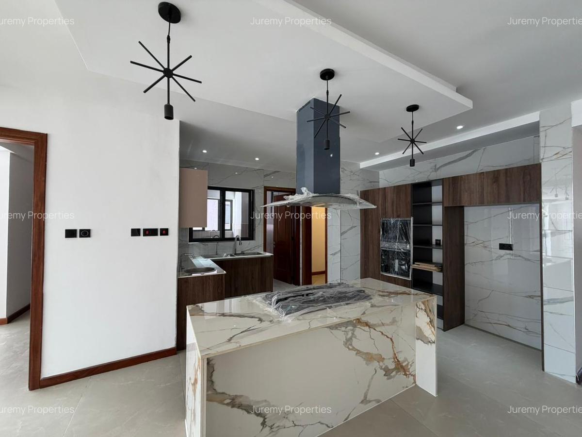 Serviced 4 Bed Apartment with En Suite in Riverside - 5