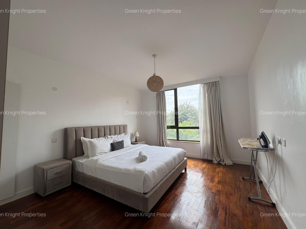 Serviced 2 Bed Apartment with En Suite in Kilimani - 4